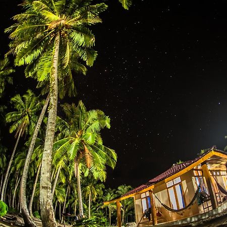 Puri Asu Resort Palau Asu Esterno foto