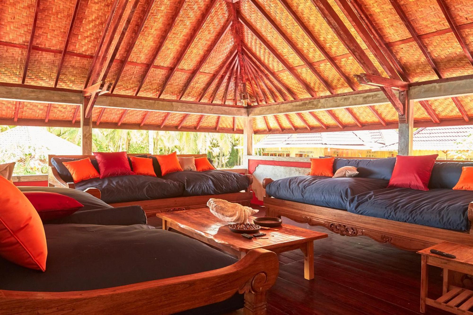 Puri Asu Resort Palau Asu Esterno foto